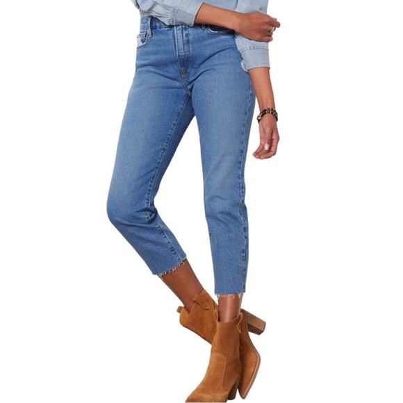 NWT Good American Good Girlfriend Petite Cropped Jean Size 10/30 Retail $145 - Picture 1 of 8